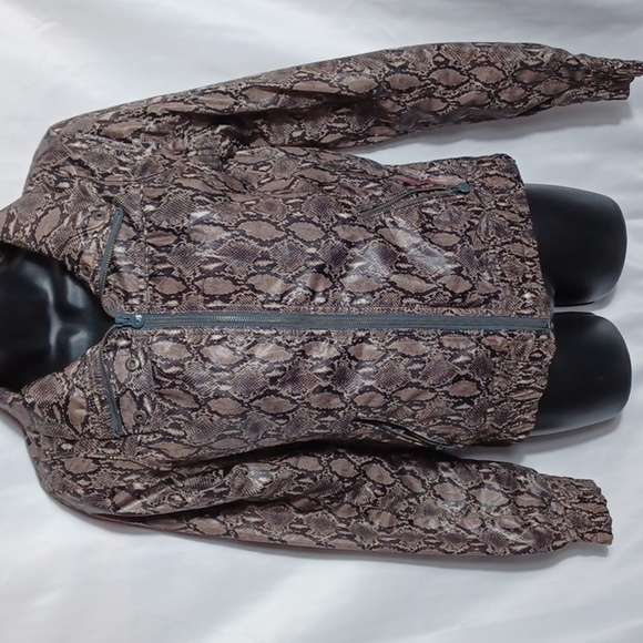 Bershka snake print faux leather bomber jacket - Picture 1 of 6